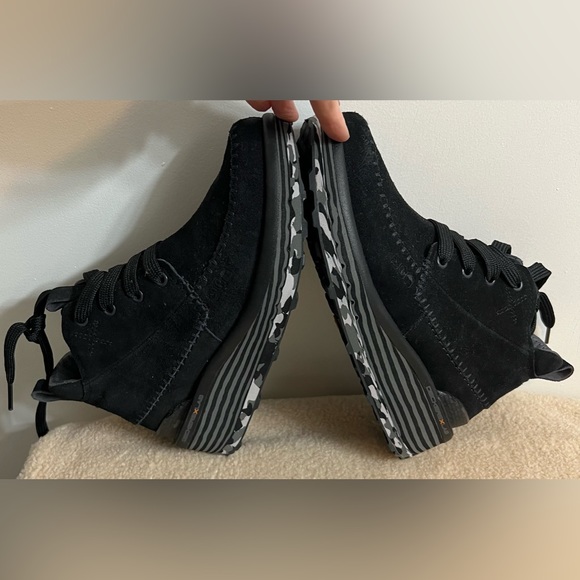 DECKERS X LAB Bootie 6 - Picture 13 of 17